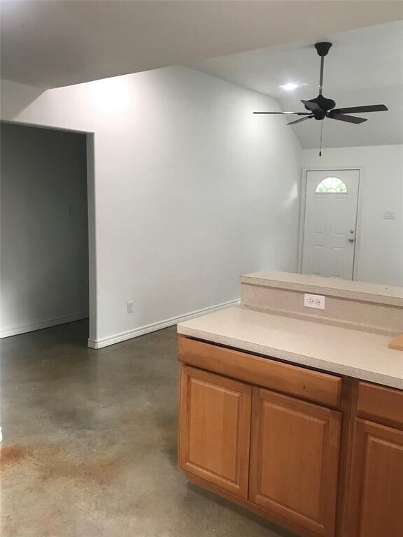 Primary Photo - 516 County Rd 2269