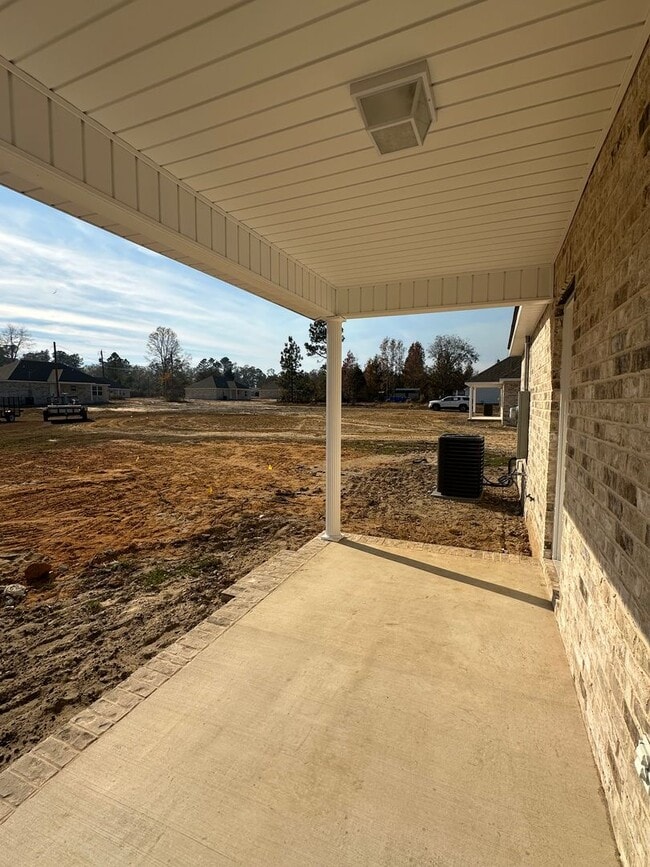 Building Photo - 3 Bed 2 Bath New Construction Home