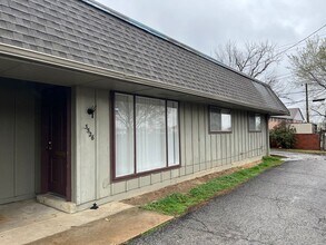 Building Photo - 3526 E 48th Pl
