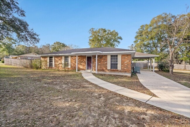 Primary Photo - JUST LISTED!