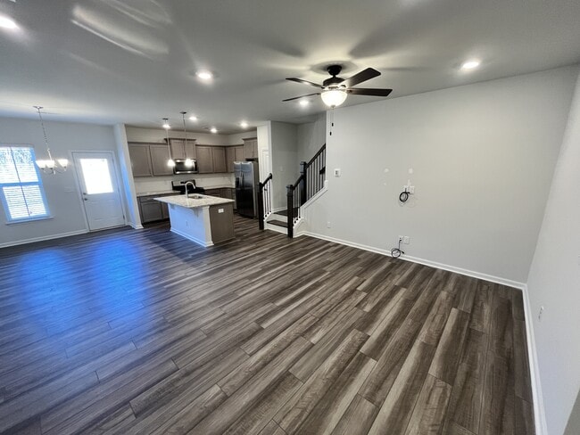 Building Photo - 922 Lampton Ct