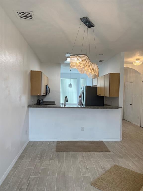 Building Photo - 1205 S Beach Cir