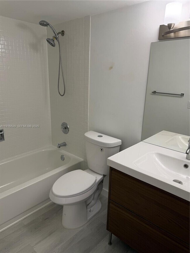 Building Photo - 10020 NW 9th St Cir