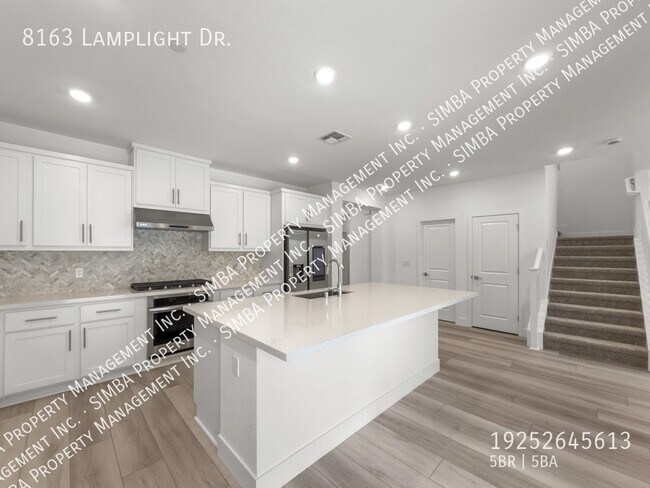 Building Photo - 8163 Lamplight Dr
