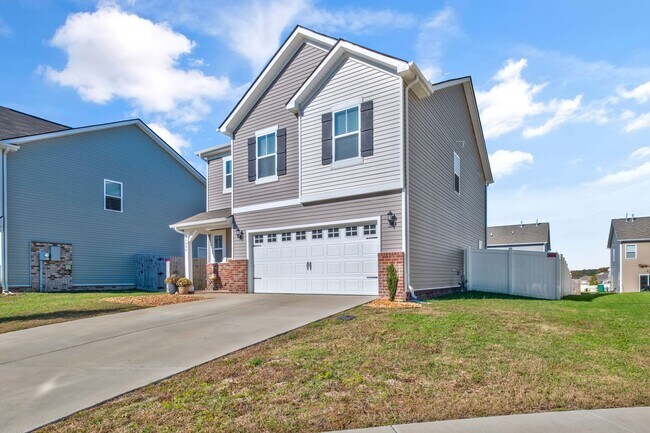 Building Photo - 1006 Baltusrol Ln