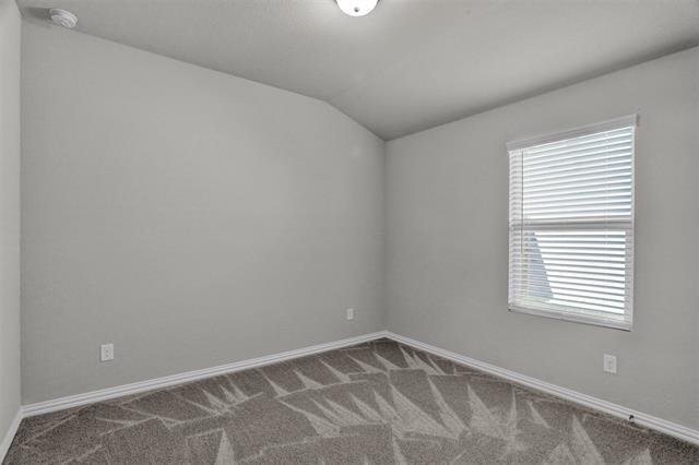 Building Photo - 628 Fawn Valley Dr