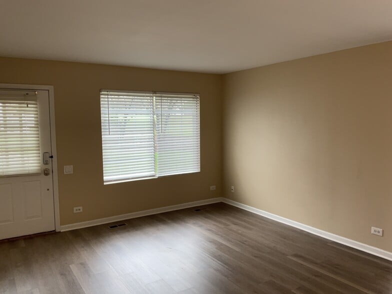 Building Photo - 473 John Hancock Ct