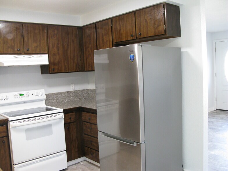 Building Photo - 20851 Sequoia Pl
