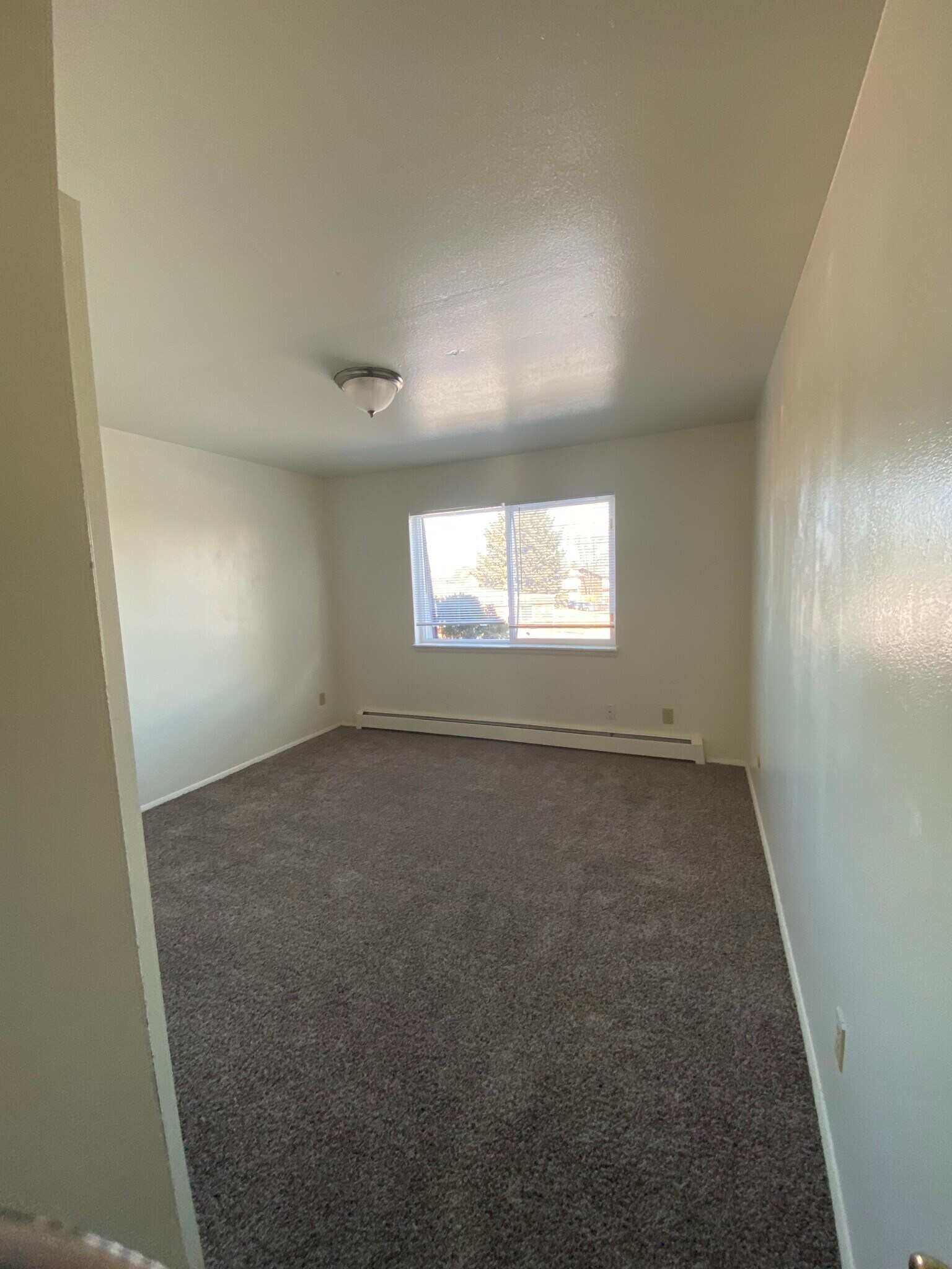 Building Photo - 1720 Azalea Ct