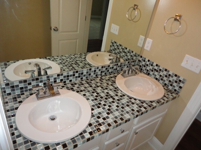 Building Photo - 1417 Flemming House St