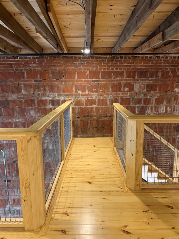 Building Photo - 101 N Bridge St