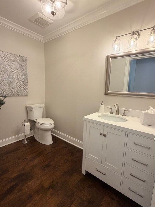 Building Photo - Stunning Luxury, Two Bedroom Creek Front Condo in Hilton Head Plantation
