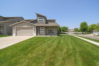 Building Photo - 500 W Cascade St