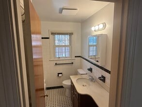 Building Photo - 4305 Westport Rd