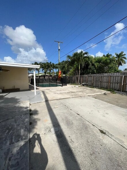 Building Photo - 11430 SW 47th St