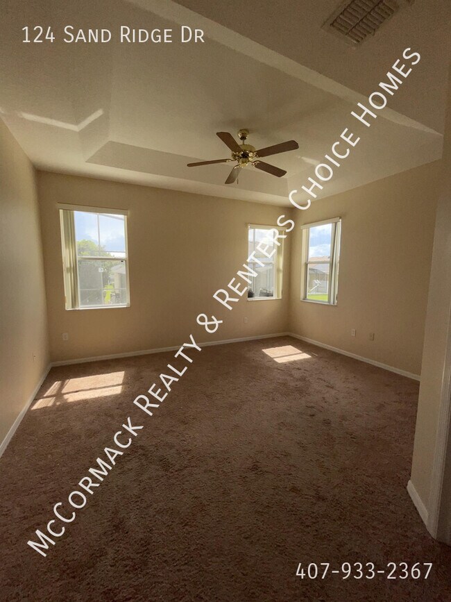 Building Photo - 124 Sand Ridge Dr