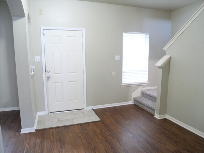 Building Photo - 1739 Nichole Woods Dr