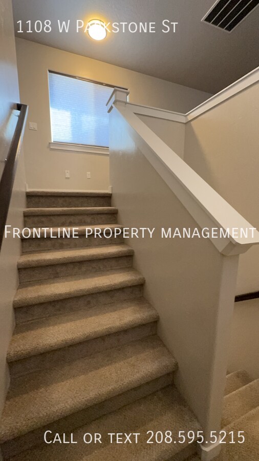 Building Photo - 1108 W Parkstone St