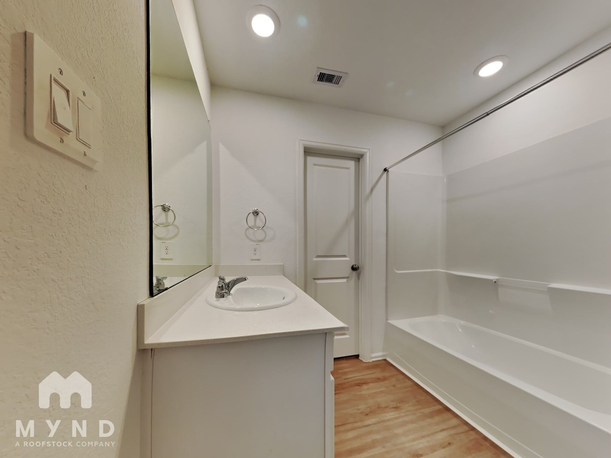 Building Photo - 2842 Via Augusta Dr