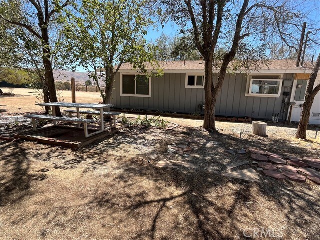 Building Photo - 11033 Chipmunk Rd