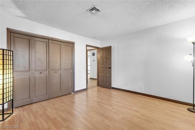 Building Photo - 2457 Swan Ln