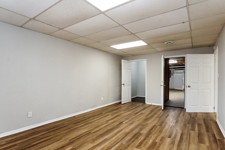 Building Photo - 1632 Maralyn Dr