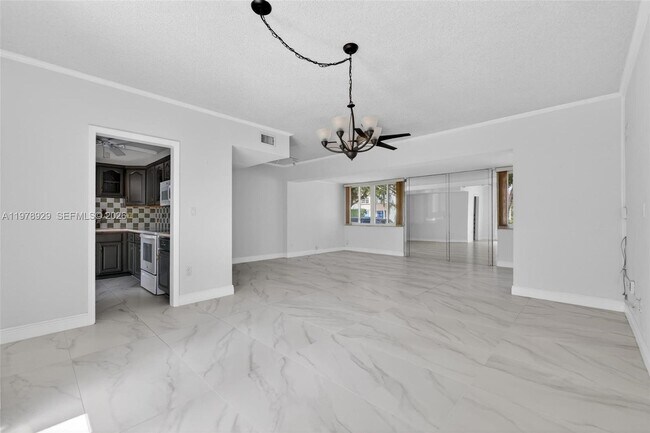 Building Photo - 1470 N Treasure Dr