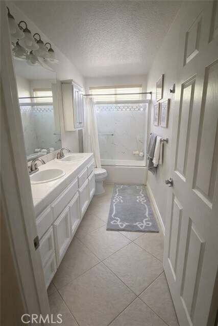 Building Photo - 28562 Las Arubas