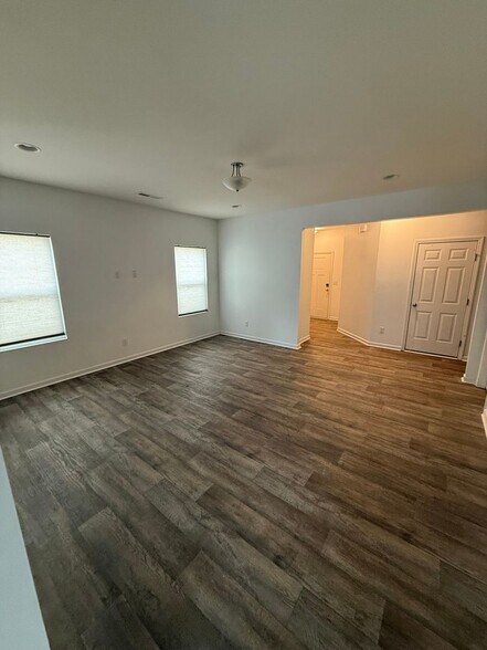 Building Photo - 5954 River Mdw Ct