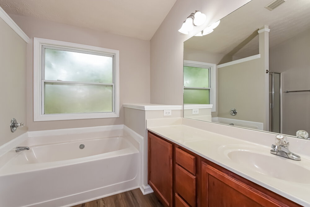 Building Photo - 906 Gardenia Curve