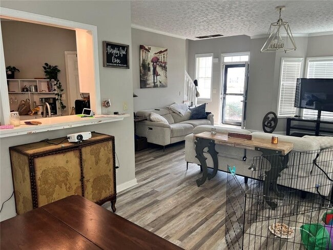 Building Photo - 225 Lee Ct