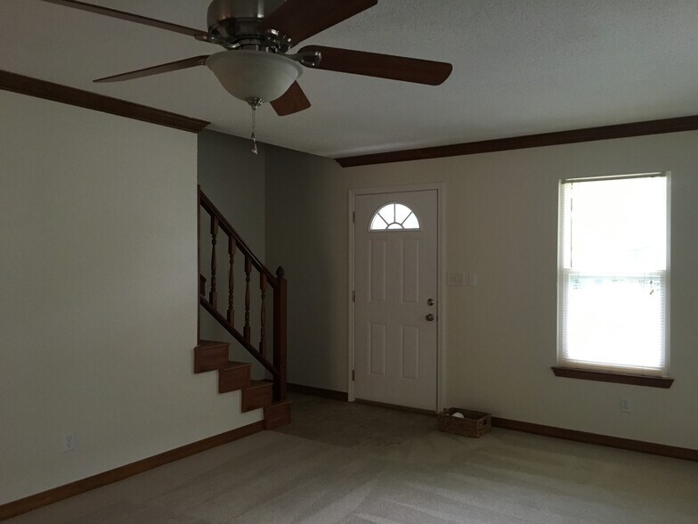 Building Photo - 2515 Georgetown Ln