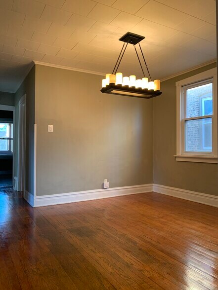 Dining Room - 4704 W Waveland Ave