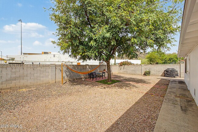 Building Photo - 13832 N 17th Ave