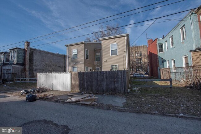 Building Photo - 759 N 44th St