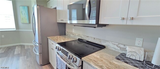 Building Photo - 16635 Lake Cir Dr