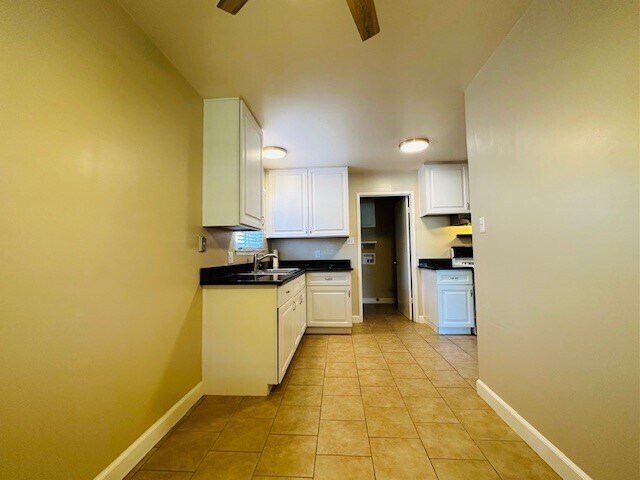 Building Photo - Charming 2-Bedroom, 1-Bathroom in Sacramento!