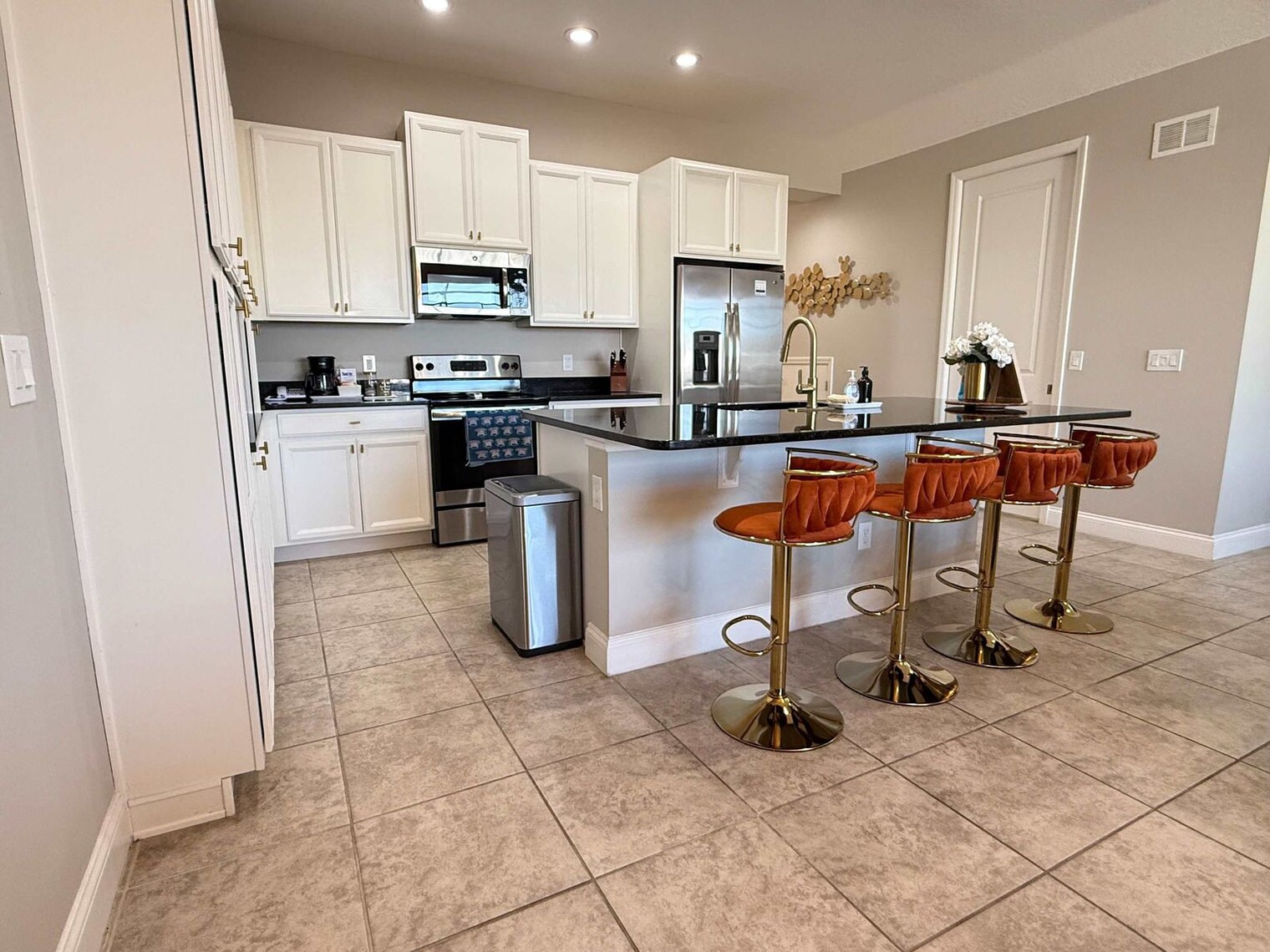 Building Photo - 224 Captiva Dr