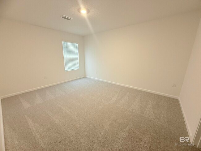 Building Photo - 16118 Eden St