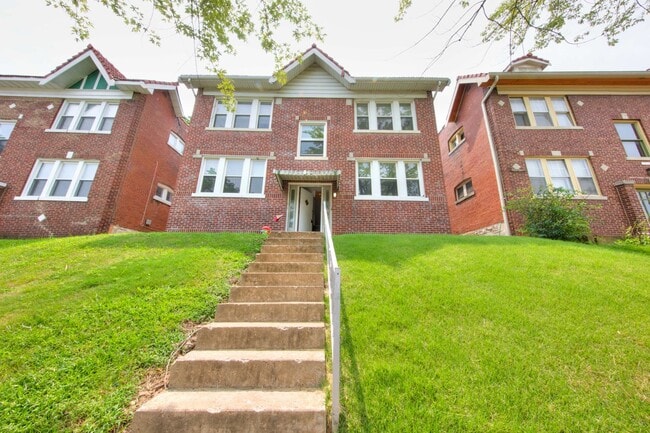 Building Photo - 3144 Magnolia Ave