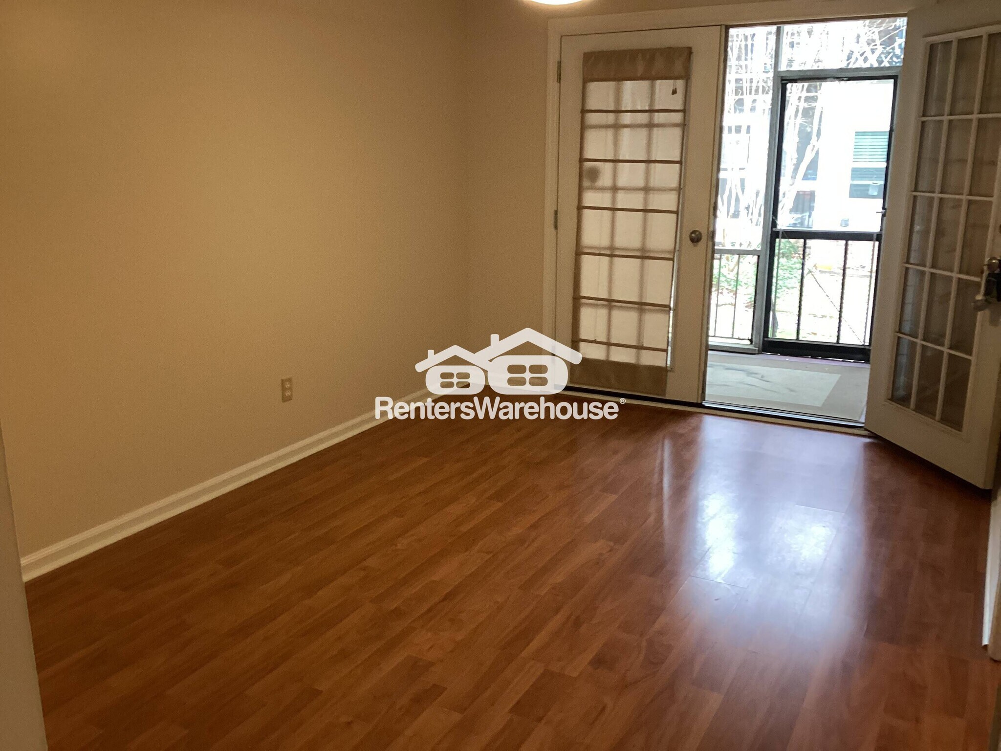 Building Photo - 6700 Roswell Rd NE