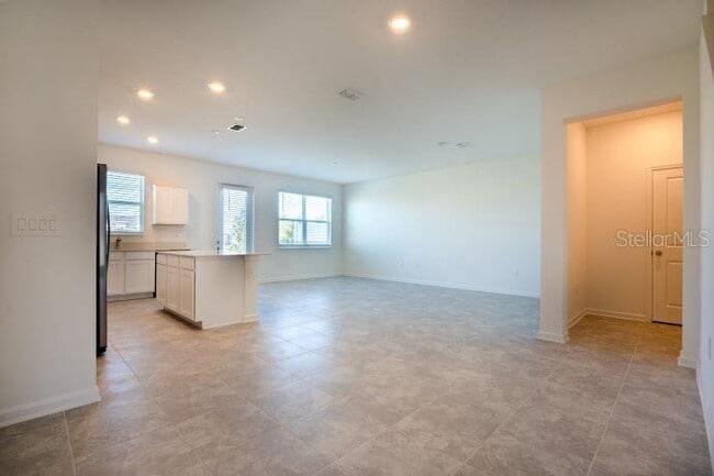 Building Photo - 339 Nine Iron Dr