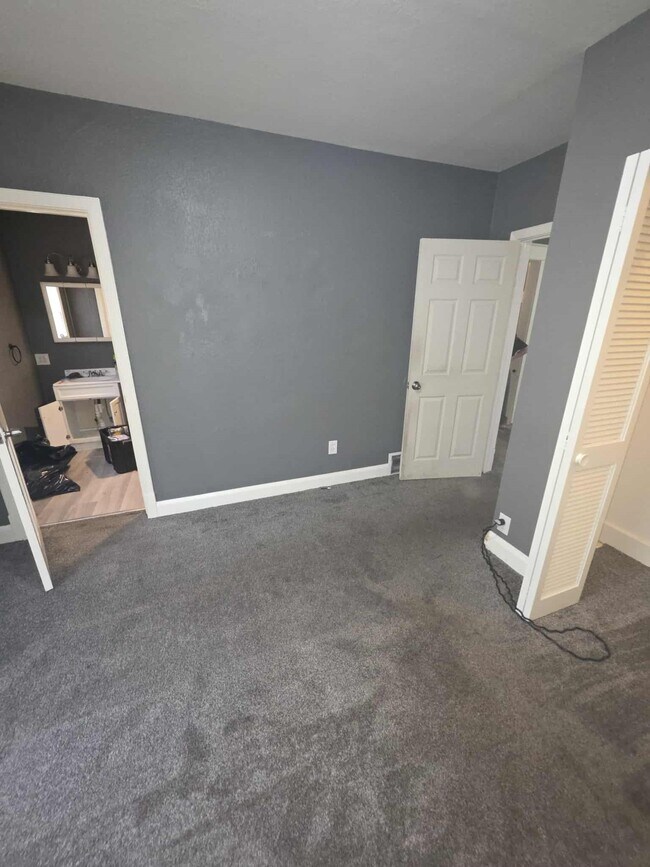 Building Photo - 3917 Homewood Ave