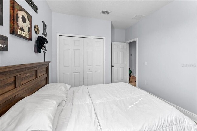 Building Photo - 8746 Crescendo Ave