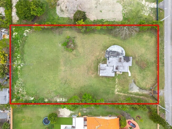 Building Photo - 9840 SW 60th St