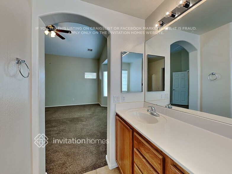 Building Photo - 18138 W Sanna St