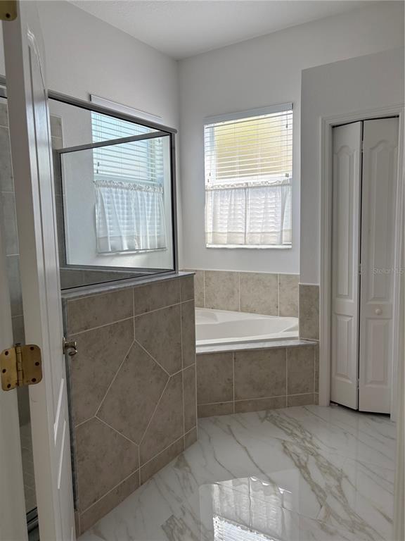 Building Photo - 1150 Creekview Ct