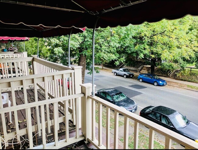 Building Photo - 3314 Ellwood Ave