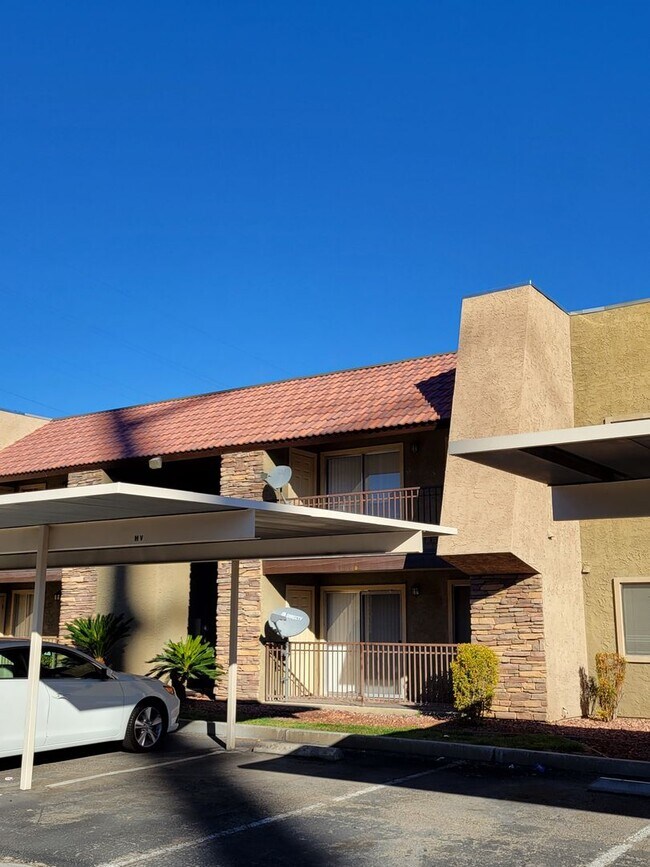 Building Photo - 5163 Indian River Dr