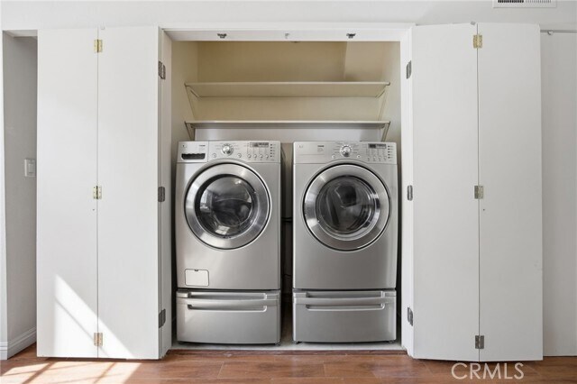 Building Photo - 12358 Moorpark St